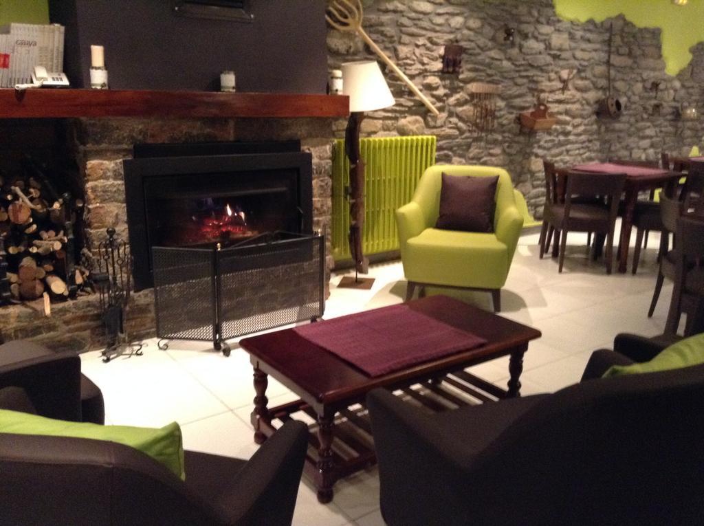 Victor Hotel *