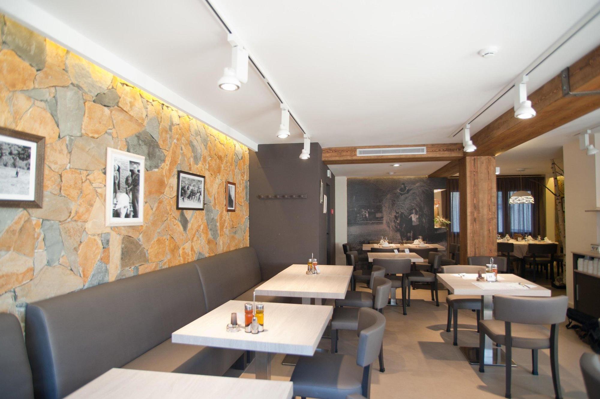 Victor Hotel